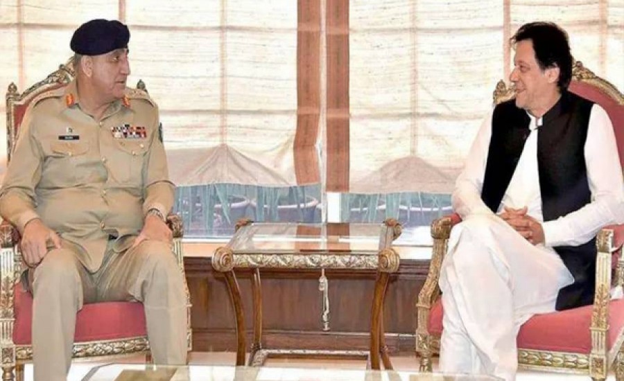 कश्मीर मामले पर पाकिस्तानी PM इमरान खान और सेना प्रमुख बाजवा ने की बैठक