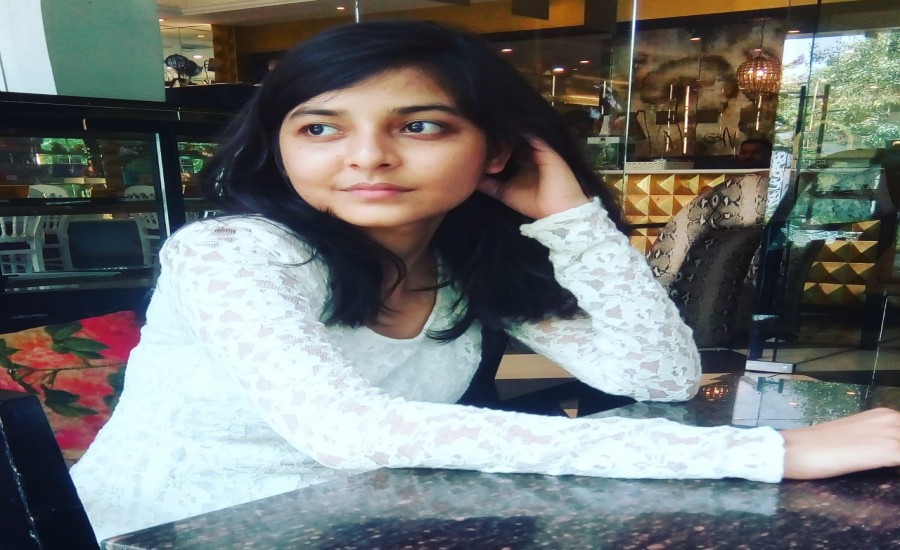 Lucknow: होटल में ठहरे प्रेमी युवक ने प्रेमिका की हत्या कर लगाई फांसी, मचा हड़कंप