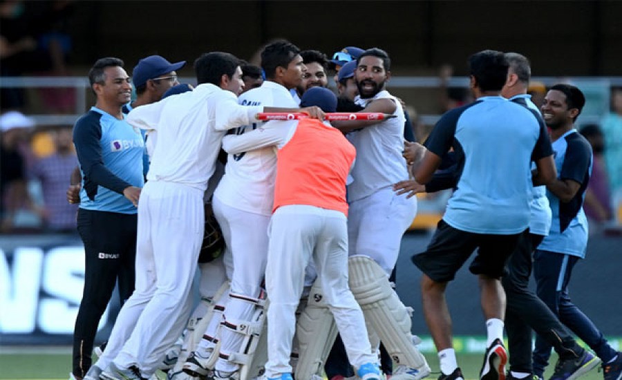 ब्रिस्बेन टेस्ट : ऋषभ पंत की दमदार पारी के बदौलत भारत ने आस्ट्रेलिया को 3 विकेट से हराया, 2 -1 से जीती टेस्ट सीरीज