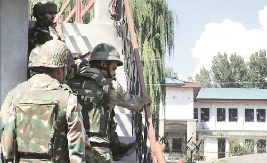 जम्मू-कश्मीर: पुलवामा में आतंकवादियों ने किया पुलिस पार्टी पर ग्रेनेड हमला, 3 नागरिक घायल