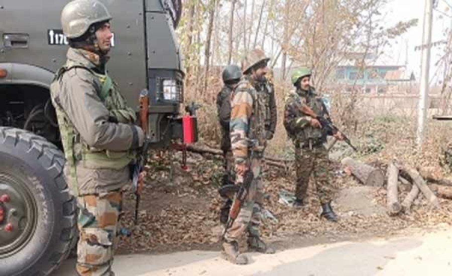 जम्मू-कश्मीर: कुलगाम में आतंकवादियों और सुरक्षाबलों के बीच मुठभेड़, एक आतंकी ढेर