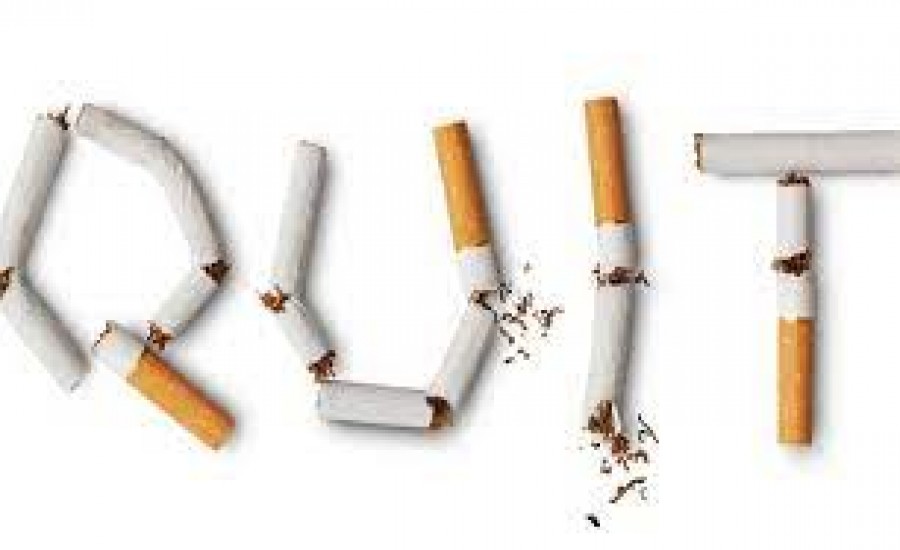 धूम्रपान निषेध दिवस पर सीएमओ आफिस पर चला हस्ताक्षर अभियान