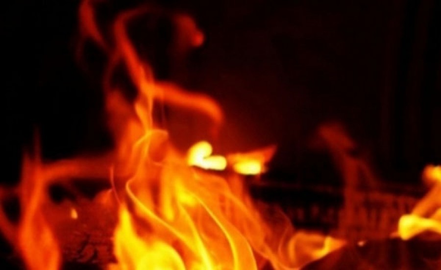 नोएडा : ज्वेलरी शॉप में लगी आग, लाखों का माल जलकर राख