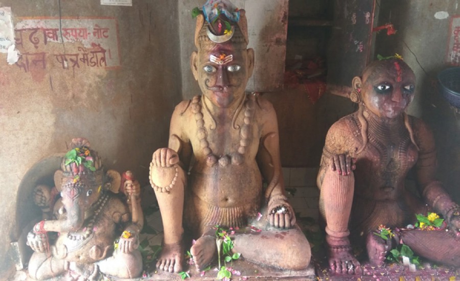 बटेश्वर नाथ : शिव की यह मूर्ति पूरी दुनिया में इकलौती, एक पंक्ति में 101 मंदिर...
