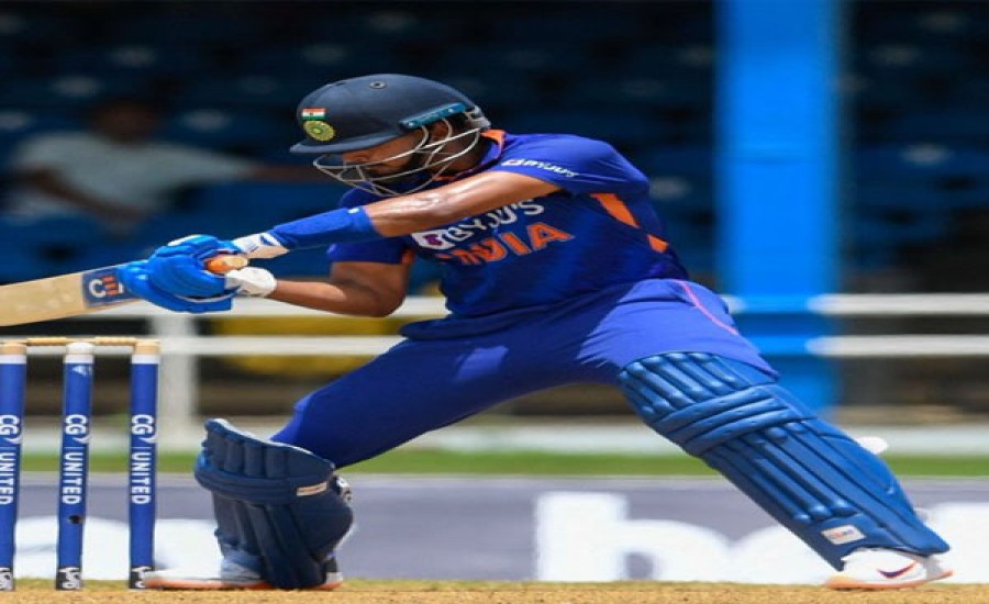 भारत ने वेस्ट इंडीज को 2 विकेट से हराया