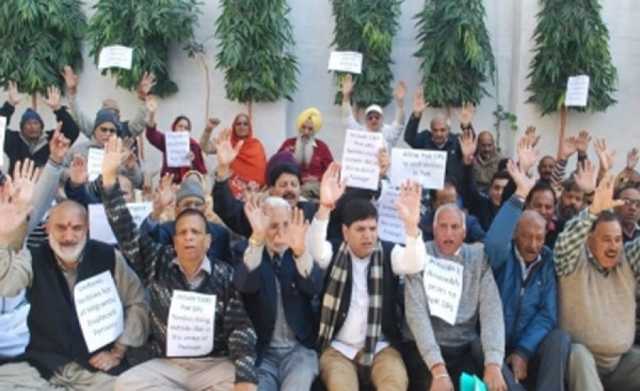 जम्मू-कश्मीर : पश्चिमी पाकिस्तान के शरणार्थियों को जमीन का मालिकाना हक देगी केंद्र सरकार