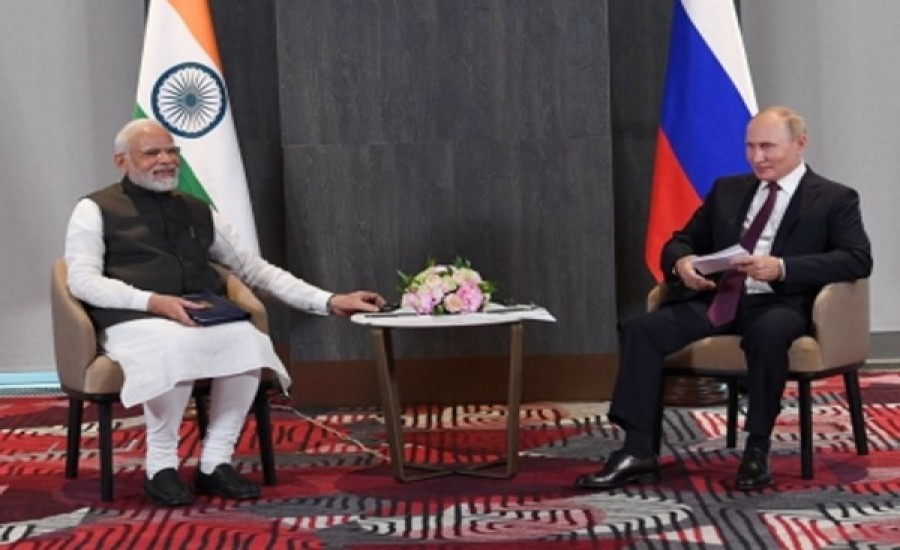 प्रधानमंत्री मोदी ने पुतिन से मुलाकात कर ऊर्जा सुरक्षा पर चर्चा की