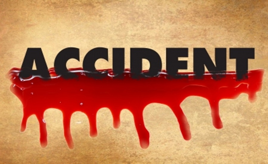 यूपी के लखीमपुर में बस और ट्रक की भिड़ंत, 7 लोगों की मौत