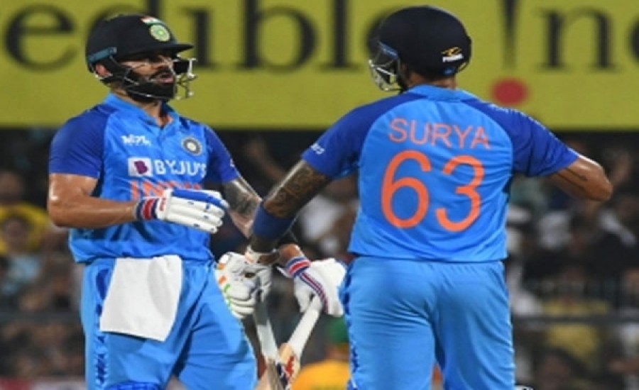 T20 WORLD CUP : विराट, सूर्यकुमार, हार्दिक ने टूर्नामेंट की सबसे मूल्यवान टीम' में जगह बनाई