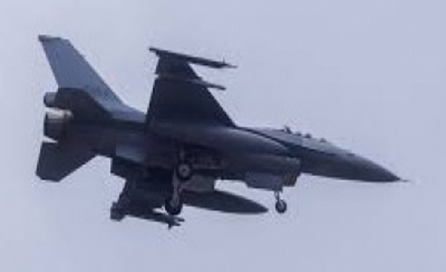 अमेरिकी एफ-16 जेट ओसान एयर बेस के पास खेत में दुर्घटनाग्रस्त